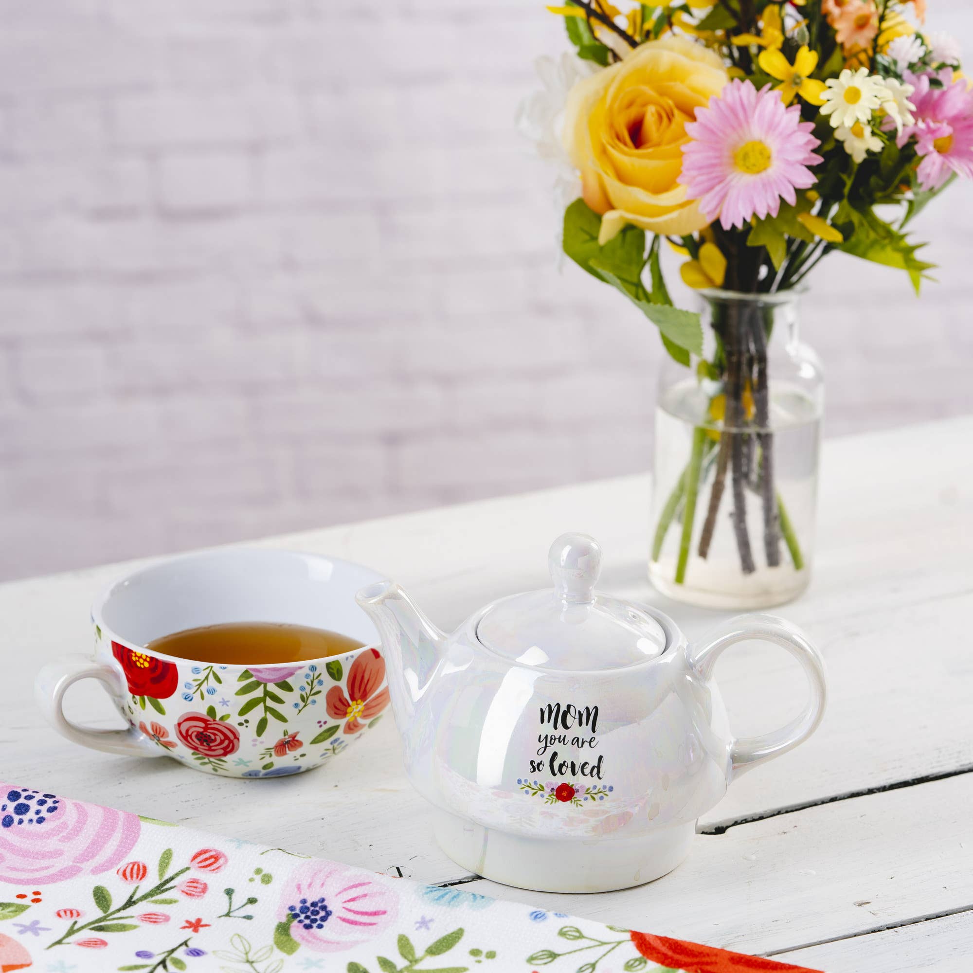 Pavilion Mom Tea for One set featuring a 14.5 oz teapot and 10 oz cup with floral design and heartfelt message.