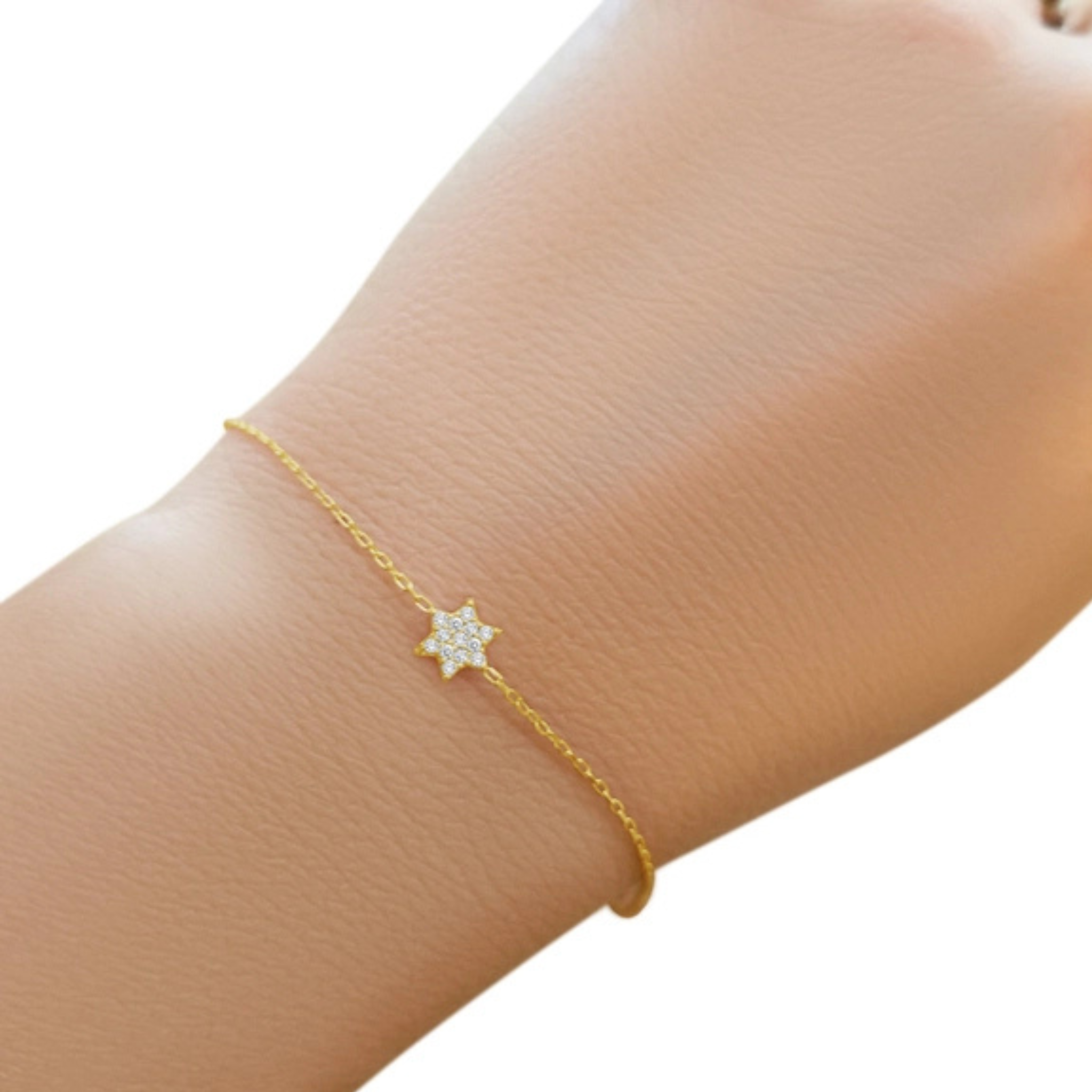 Delicate Tiny Jewish Star Bracelet featuring a minimalist design and adjustable chain, perfect for everyday wear.