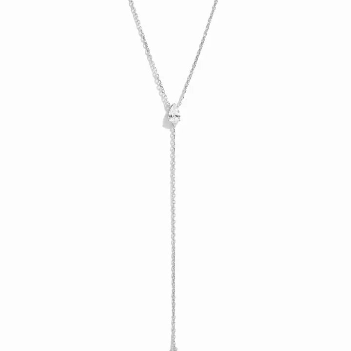 Pear lariat necklace by Sami Jewels featuring a elegant drop design with pear-shaped pendant and delicate chain.