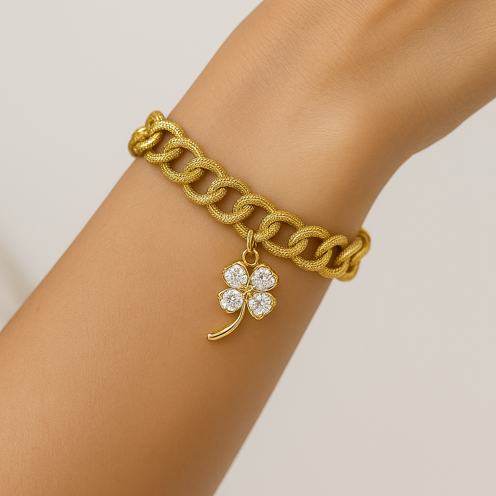 Lucky You Link Clover Bracelet