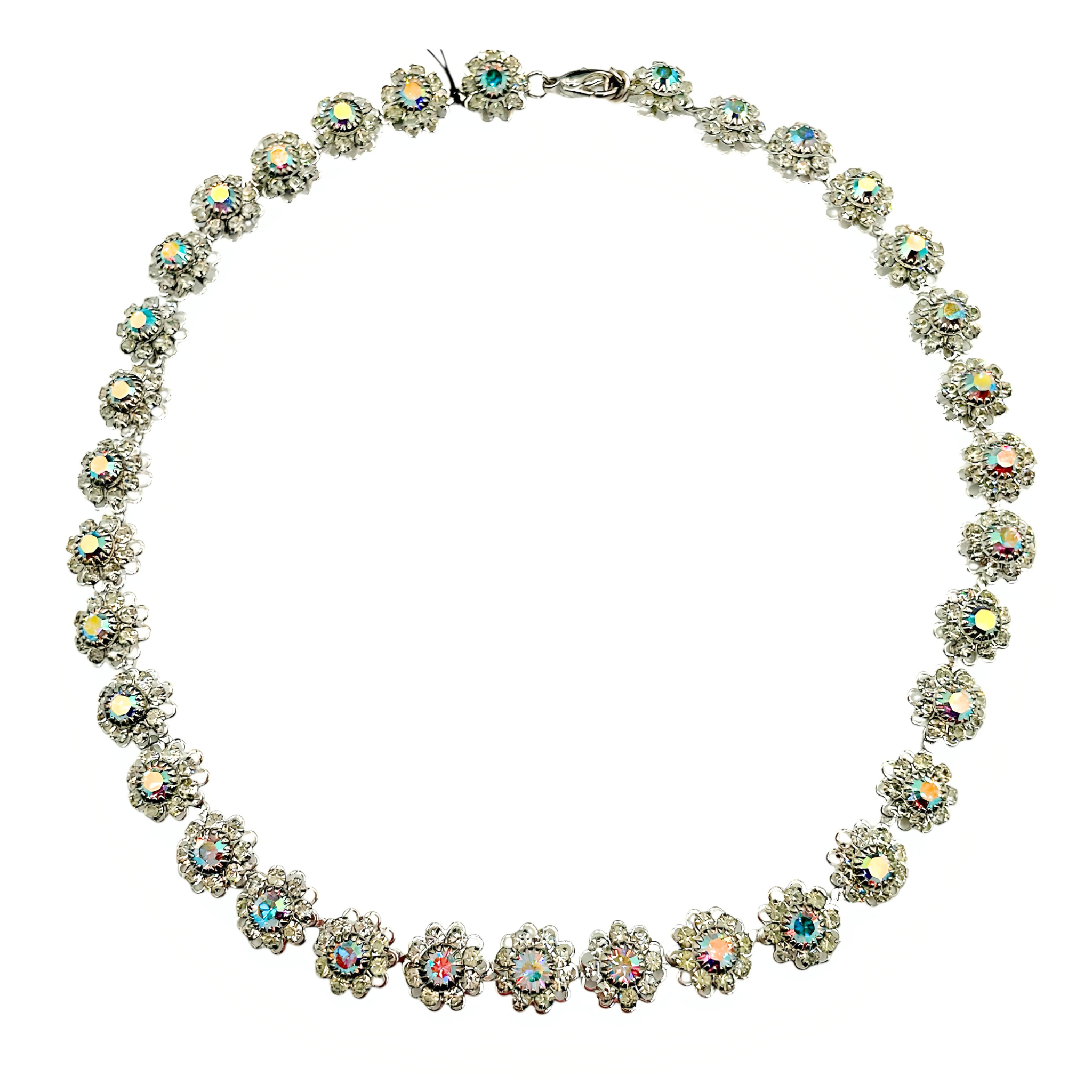 Crystal flower necklace - Let's Bag It