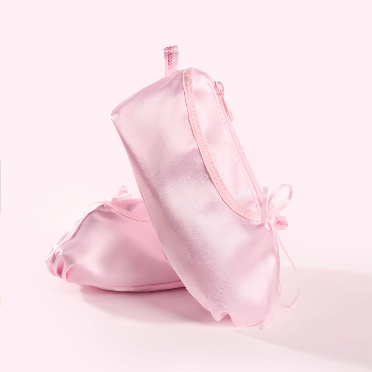 The Original MakeUp Eraser Ballet Core 7-Day skincare gift set with multiple reusable cloths and skincare accessories.