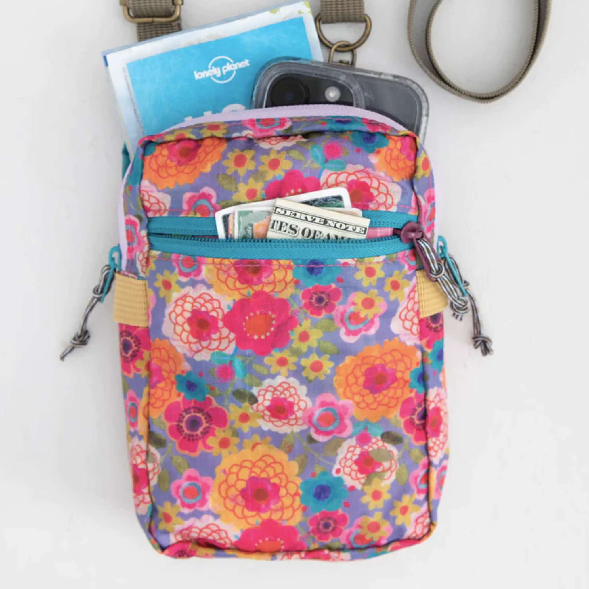 8-in-1 Pocket Crossbody