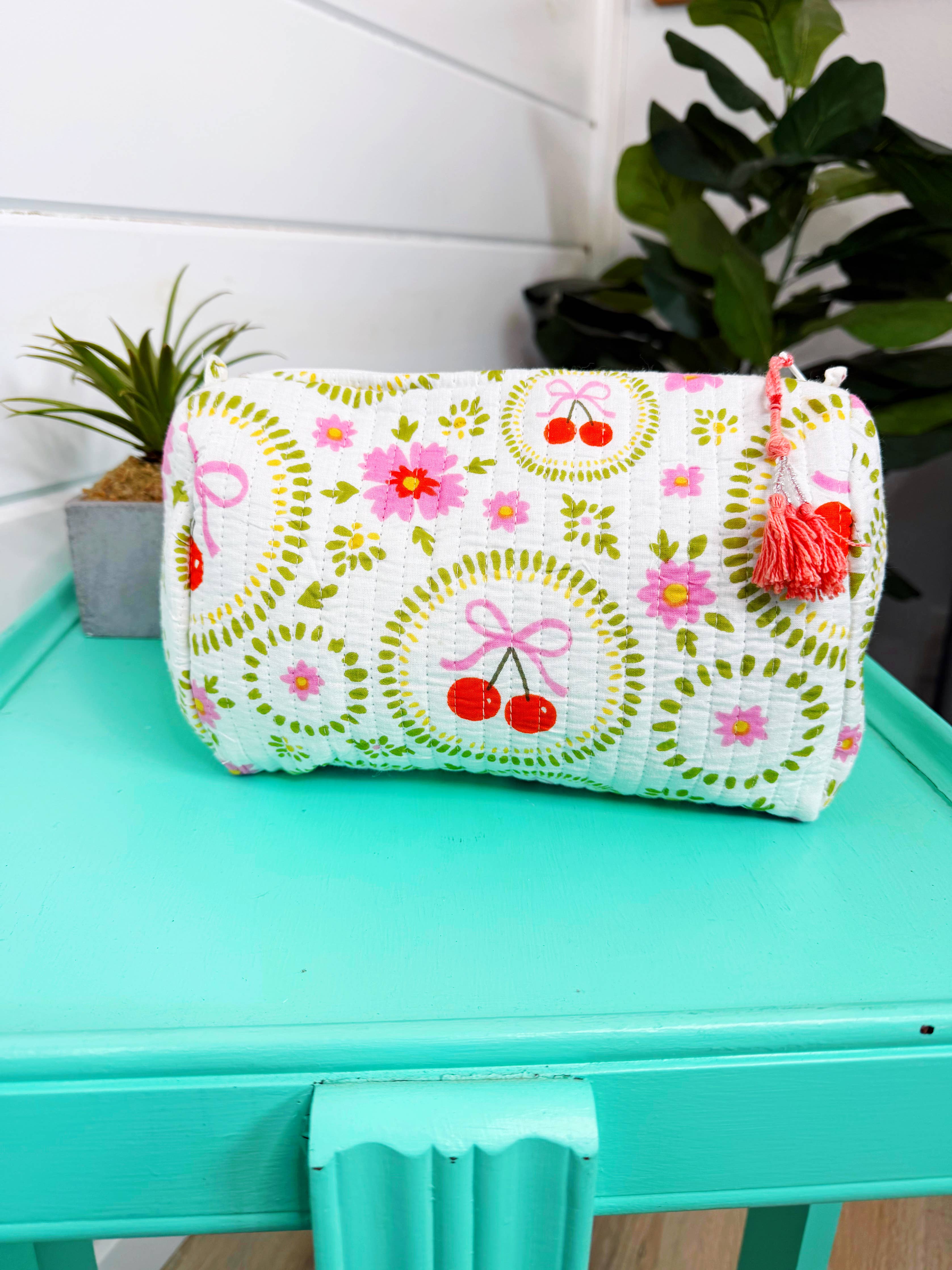 Quilted Makeup Bags | Cosmetics Bag | White Cherries & Bows
