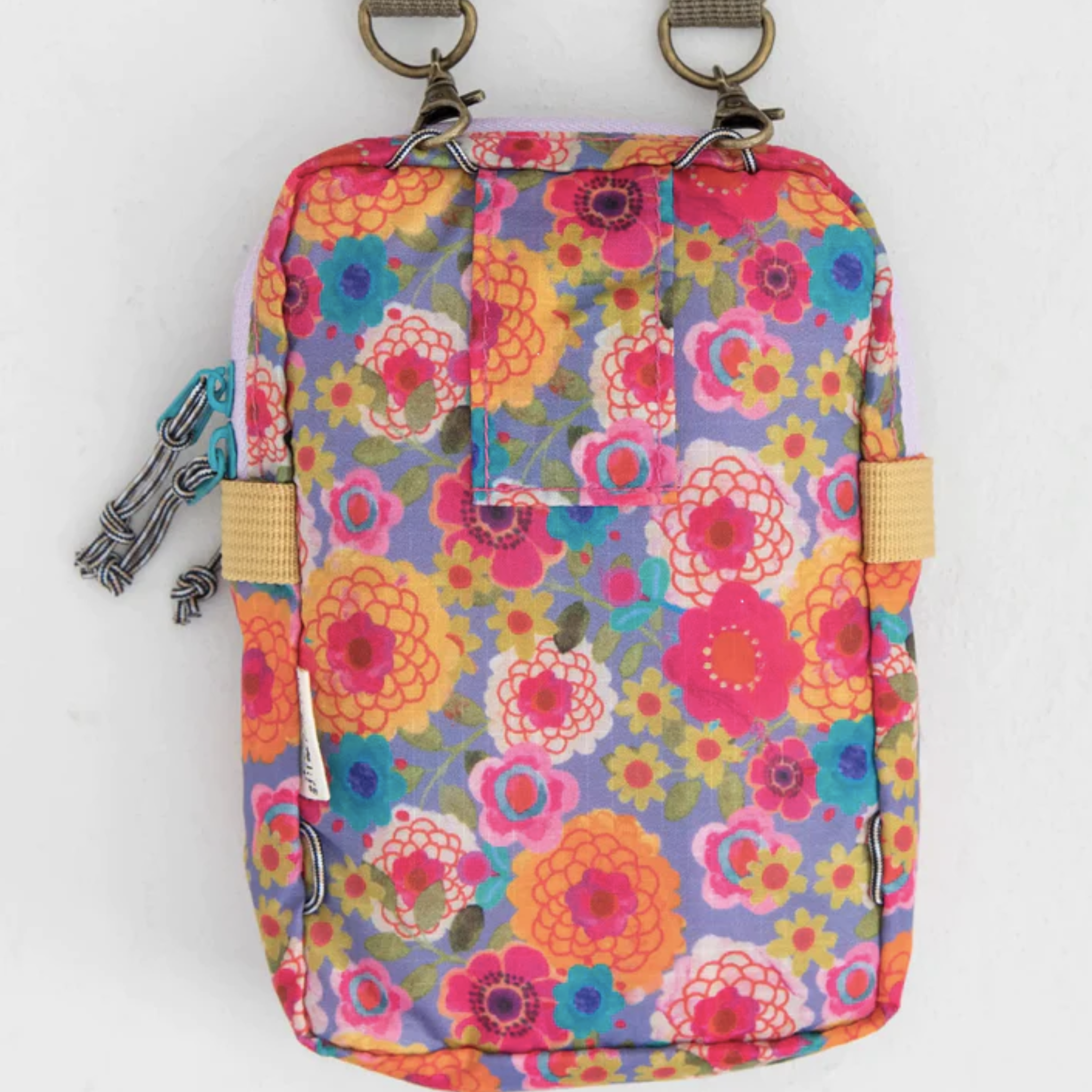 8-in-1 Pocket Crossbody