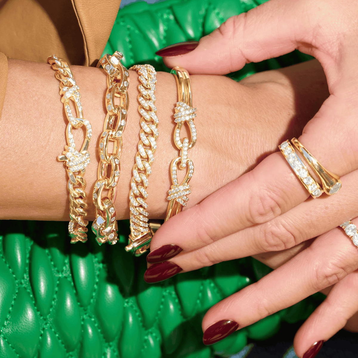 Knot Cuff - Gold|White Diamondettes - 6.5"