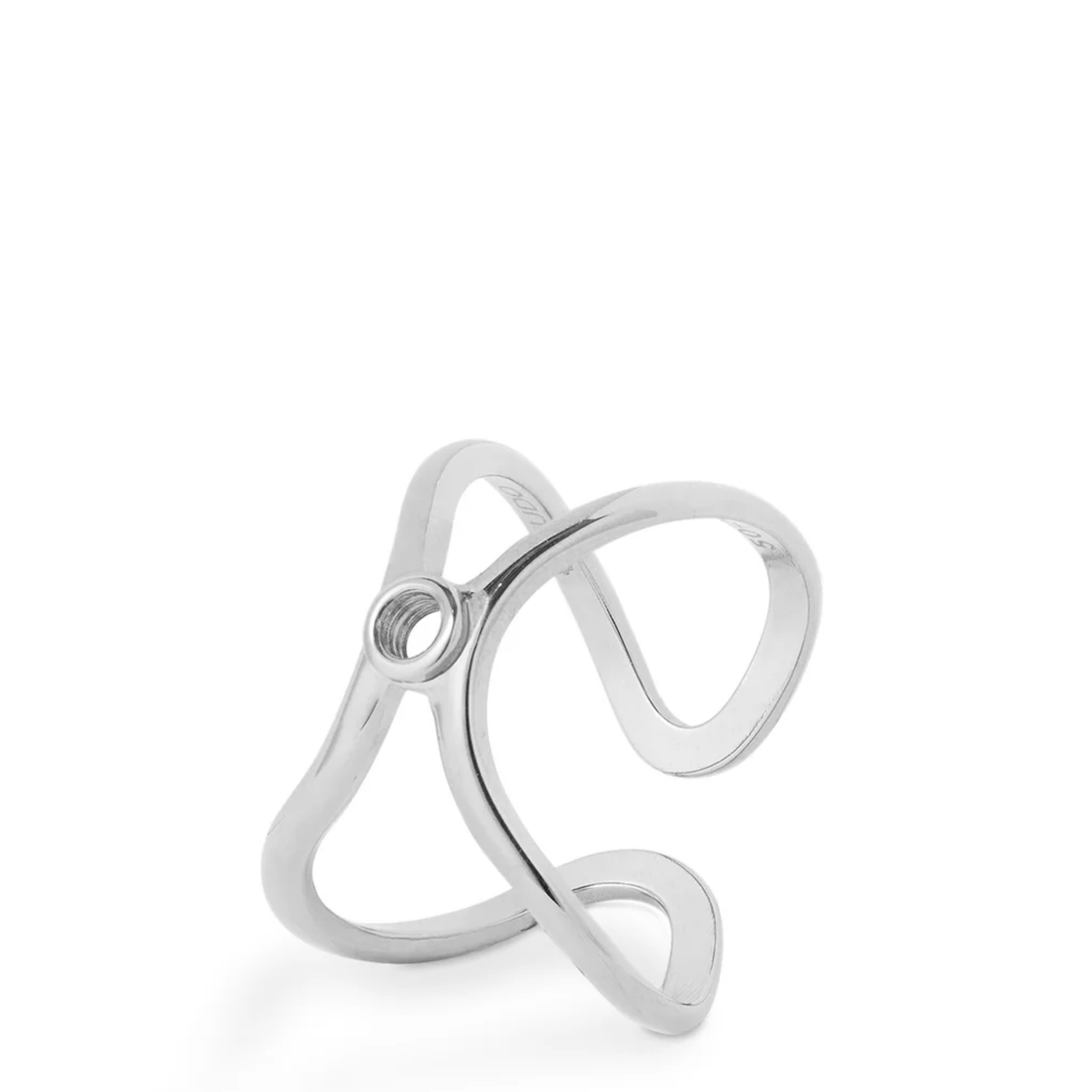 QUDO Basic Ring Onda adjustable ring with sleek design and smooth finish, shown in a close-up image.